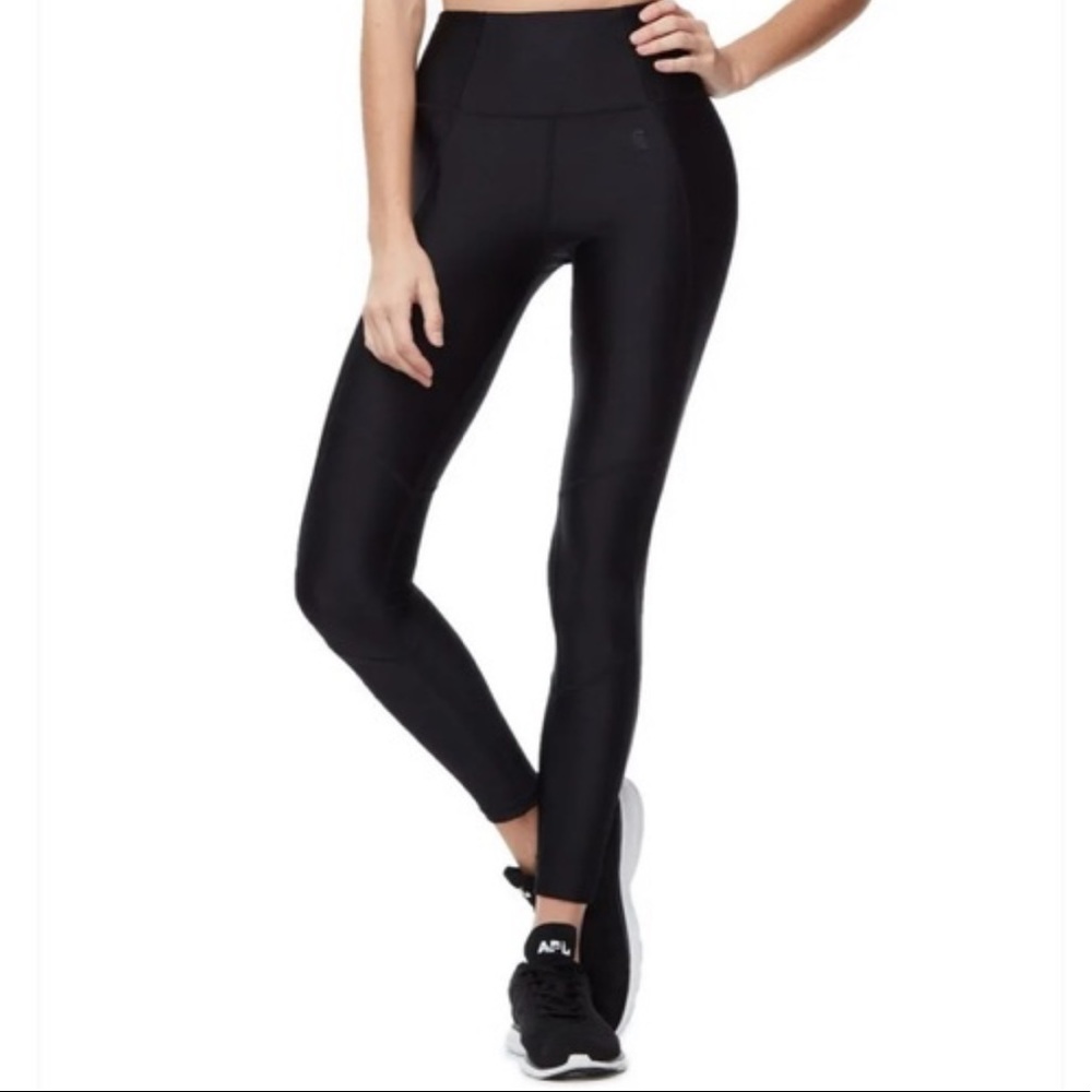 GOOD AMERICAN shiny leggings